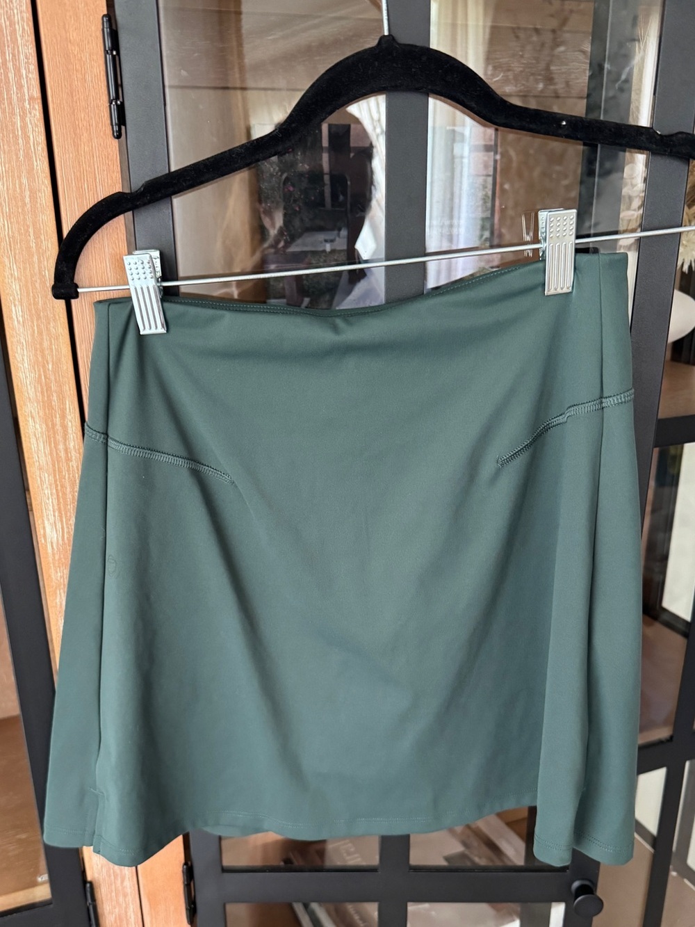 Old Navy Powersoft tennis skirt skort mini active Cavernous forest green shorts